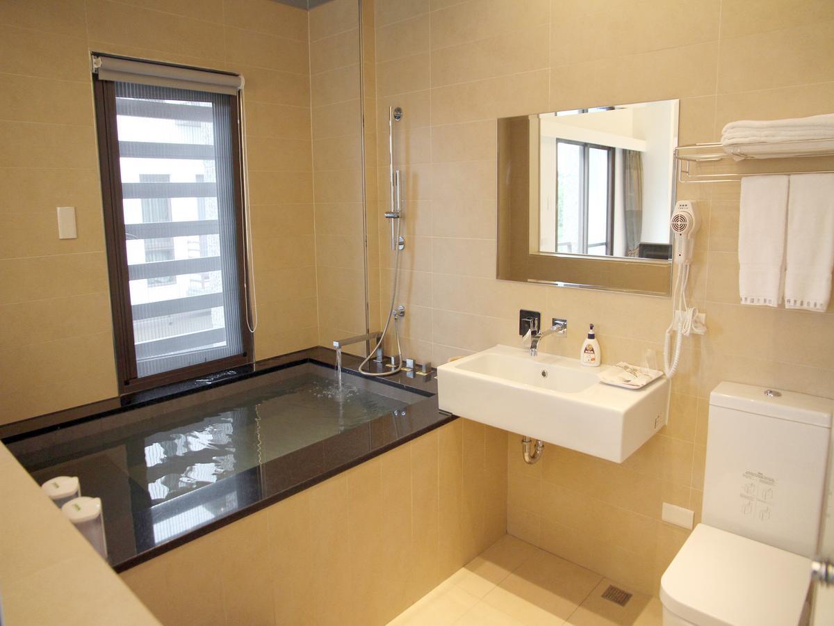 Peace Area Hot Spring Hotel Jiaoxi Dış mekan fotoğraf